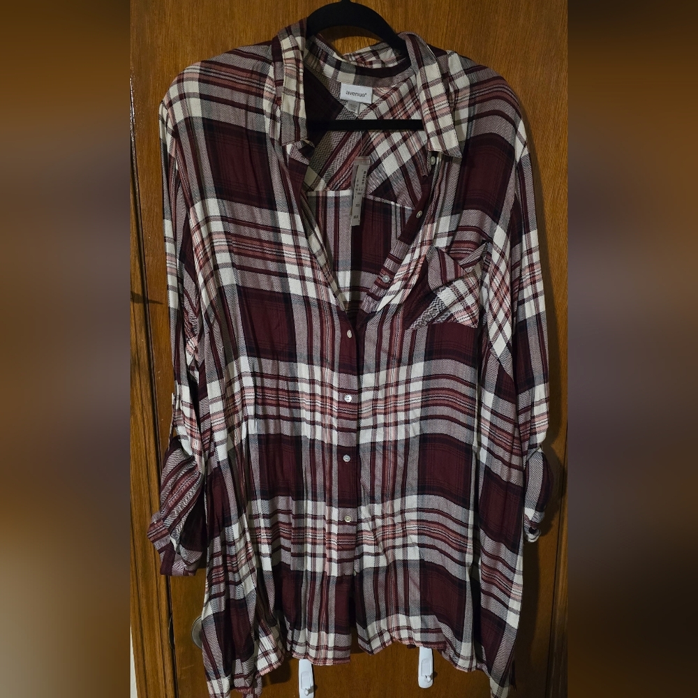 Avenue Plaid Button-Up Shirt 26/28